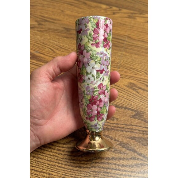 Royal Standard Virginia Stock Chintz Hand-painted Porcelain vase; 7 3/4”; VTG - Picture 2 of 6